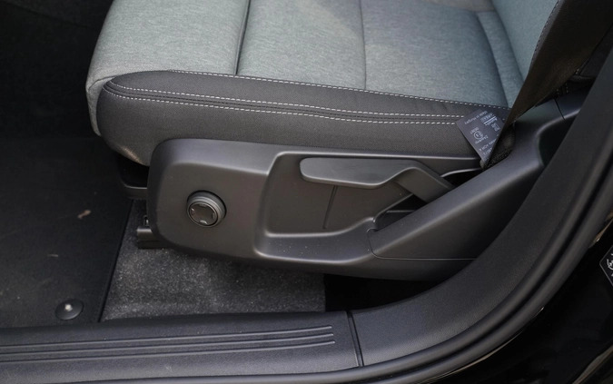 Volvo XC 40 cena 181544 przebieg: 1, rok produkcji 2024 z Strzelce Krajeńskie małe 352